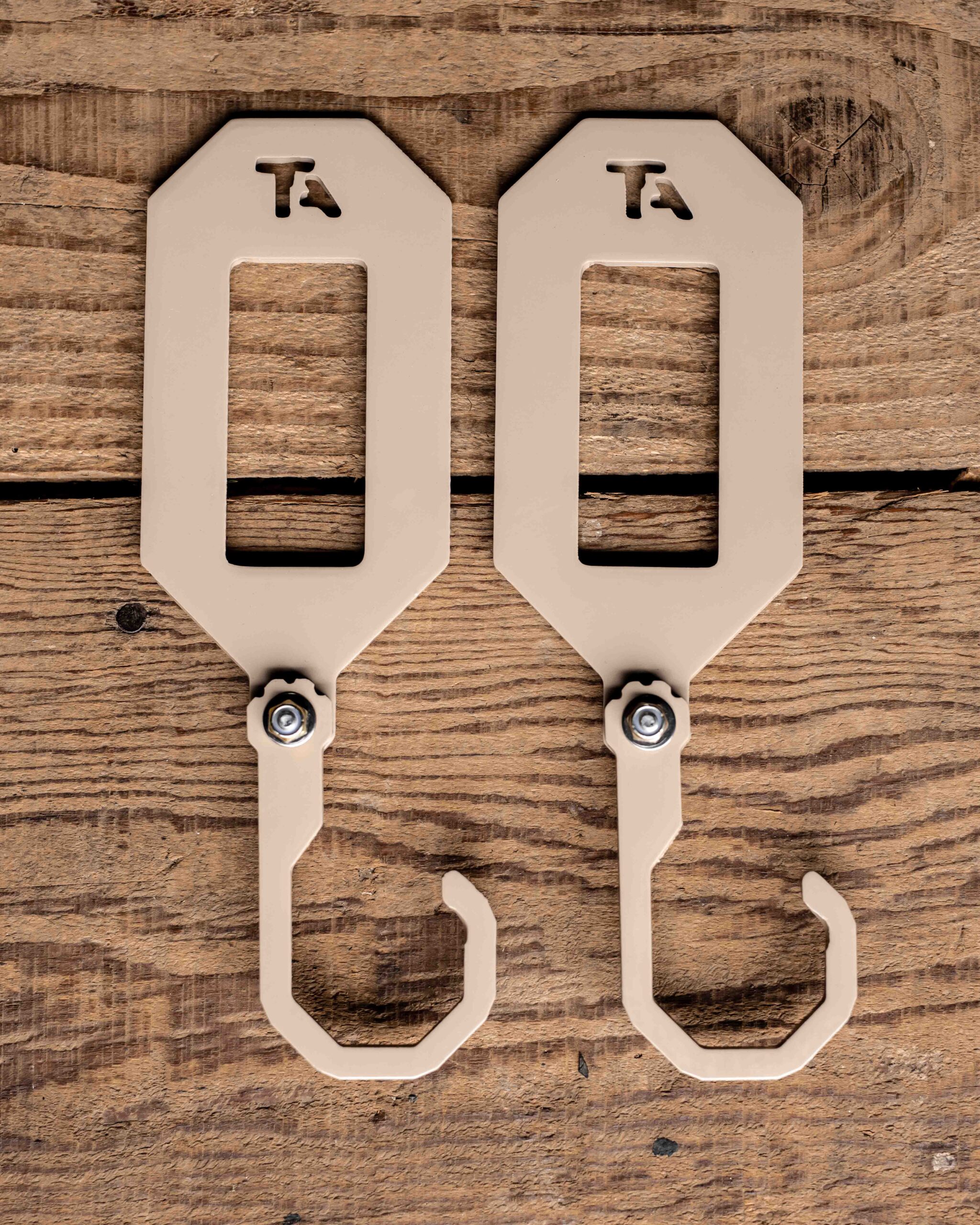 Armored Deluxe Gong Hooks